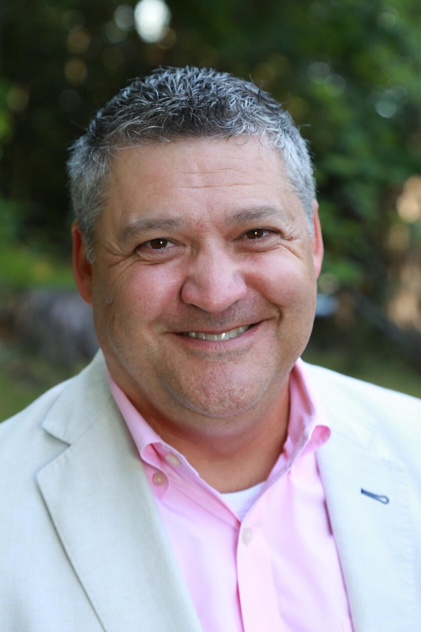 Lance Conrad headshot